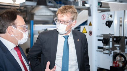 Oerlikon Nonwoven Meltblown-Technologie ist  mittlerweile gefragt in der ganzen Welt