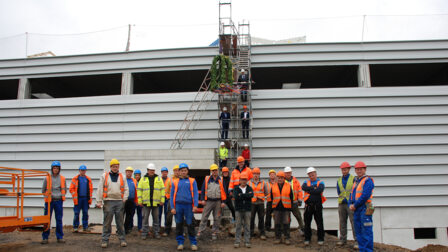 Oerlikon Barmag feiert Richtfest für das neue Pumpenbau Produktionsgebäude 