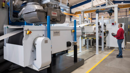 Oerlikon Nonwoven Meltblown Großanlage nach Asien verkauft